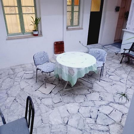 カラマタΣτην Αυλή Της Ράχηςアパートメント エクステリア 写真