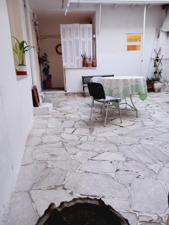 カラマタΣτην Αυλή Της Ράχηςアパートメント エクステリア 写真