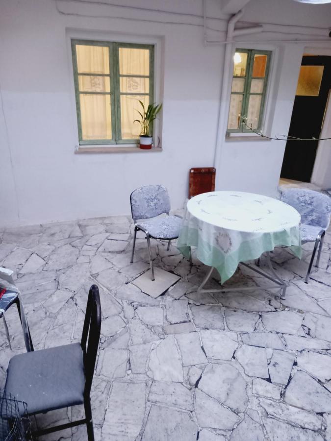 カラマタΣτην Αυλή Της Ράχηςアパートメント エクステリア 写真
